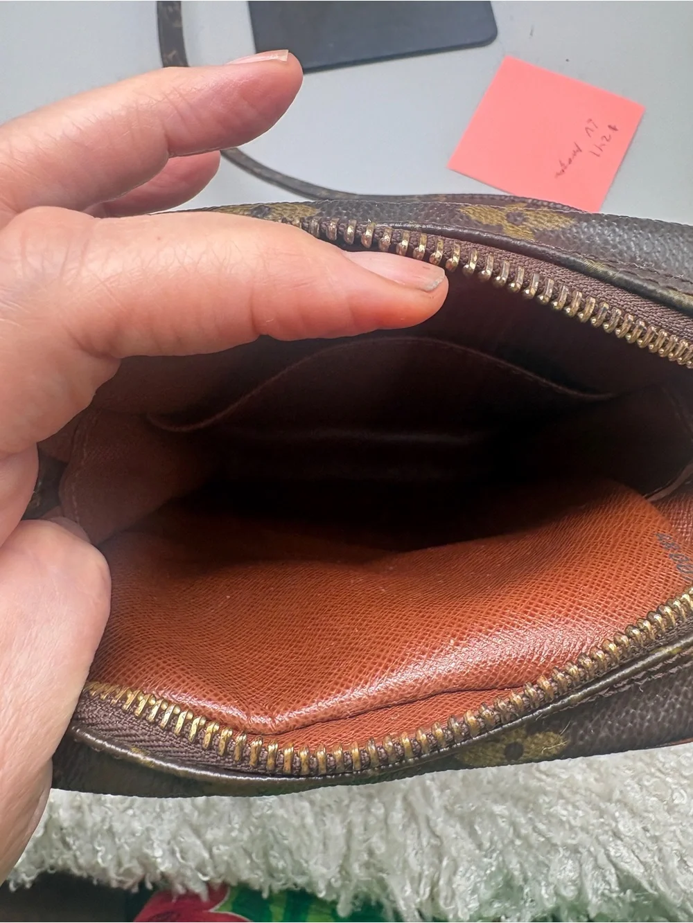 Louis Vuitton Amazone M45236 Monogram Vintage Crossbody Bag